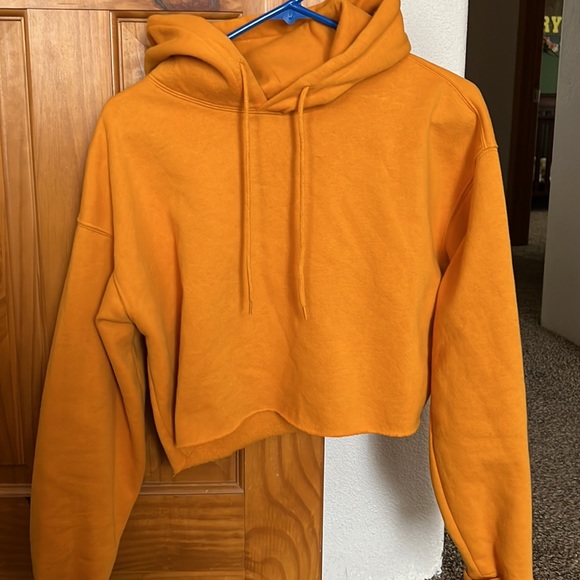 Mustard yellow crop hoodie - Picture 2 of 3